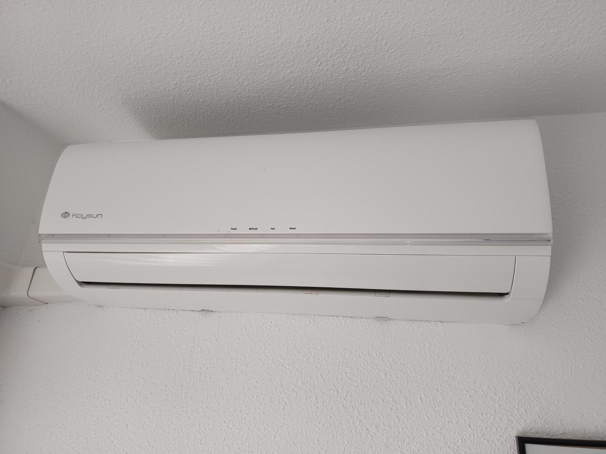 Apartamento Heroes De Sostoa Малага Екстериор снимка